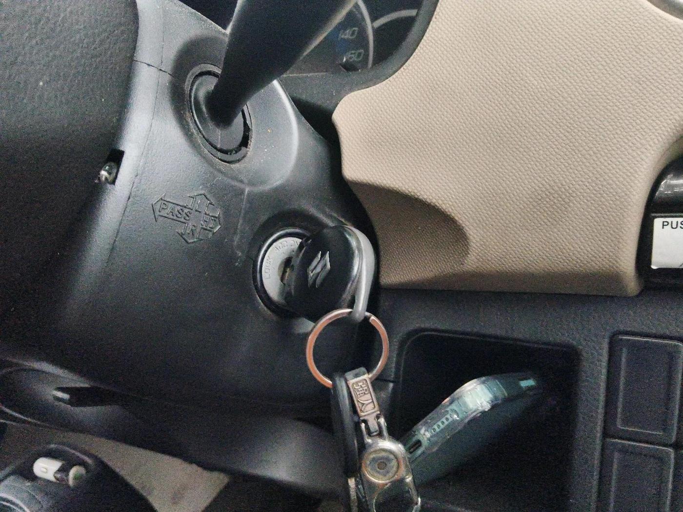 2018 Maruti Wagon R 1.0 VXI, Petrol, Manual, 70,461 km, interior