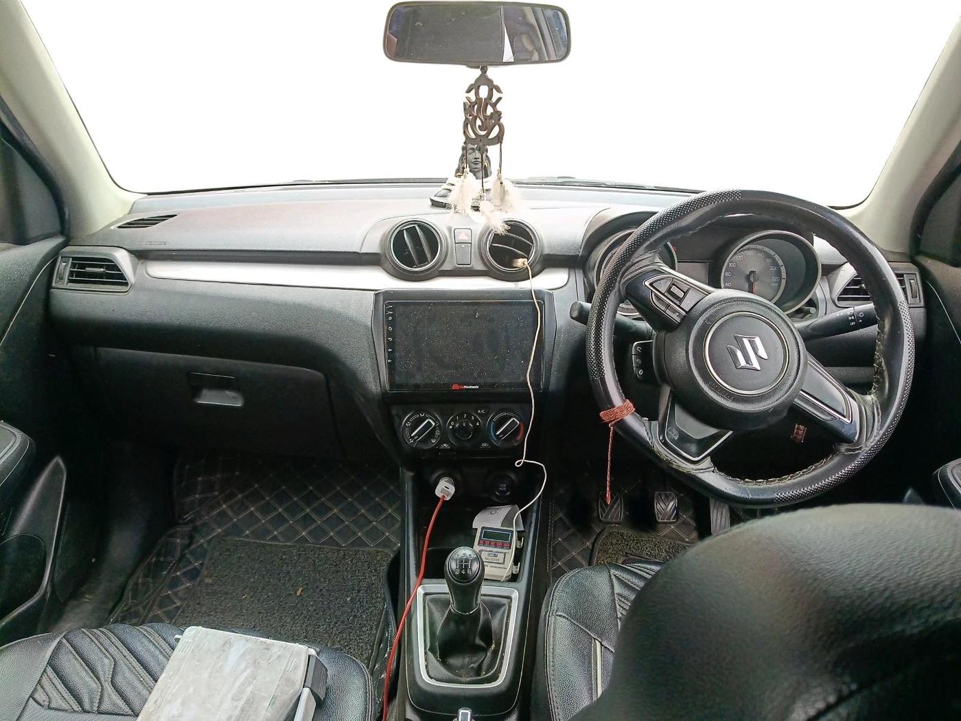 2020 Maruti Swift VXI, CNG, Manual, 67,761 km, interior