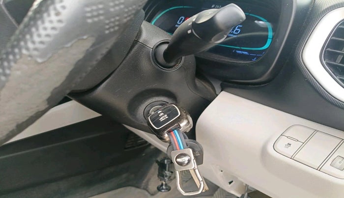 2022 Hyundai VENUE S 1.2, Petrol, Manual, 48,556 km, interior