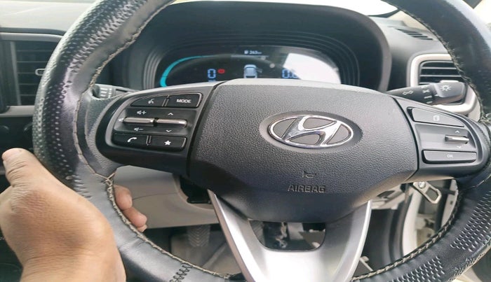 2022 Hyundai VENUE S 1.2, Petrol, Manual, 48,556 km, interior