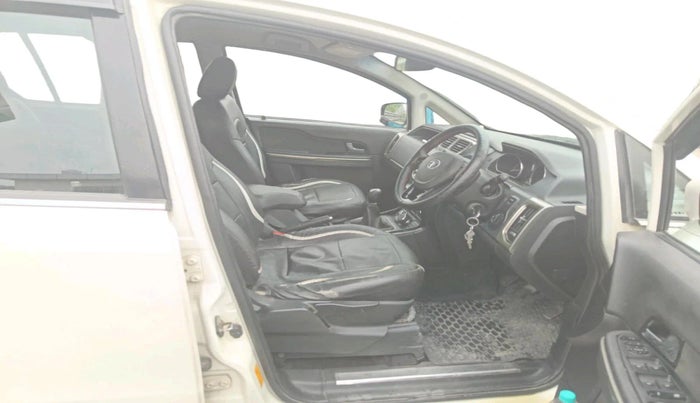 2018 Tata Hexa XM 4X2 7 STR, Diesel, Manual, 1,59,872 km, interior