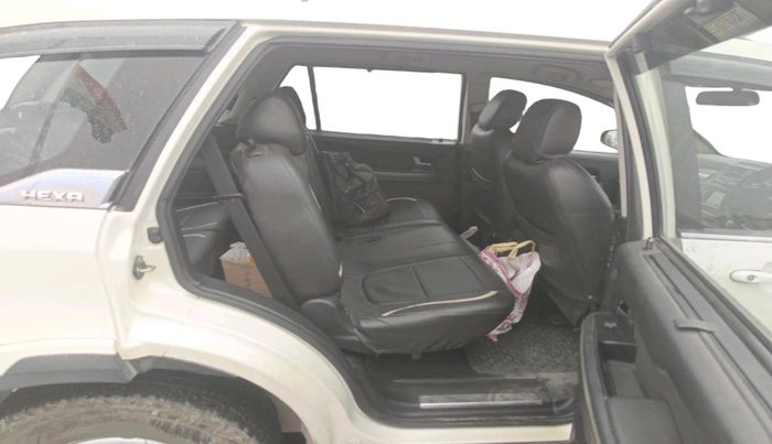 2018 Tata Hexa XM 4X2 7 STR, Diesel, Manual, 1,59,872 km, interior