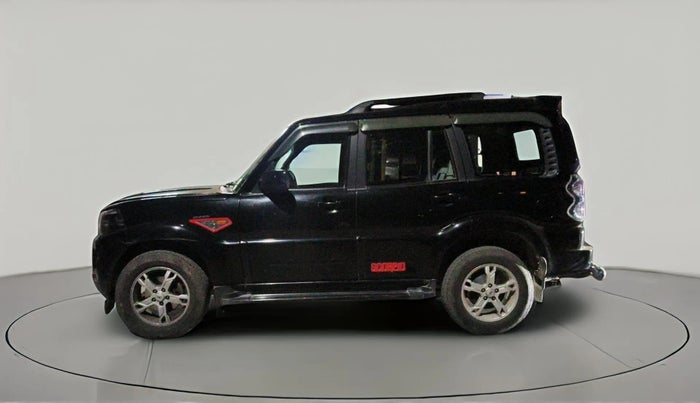 2016 Mahindra Scorpio S10, Diesel, Manual, 74,807 km, exterior