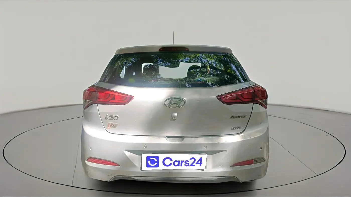 2015 Hyundai Elite i20 SPORTZ 1.2, CNG, Manual, 1,18,255 km, exterior