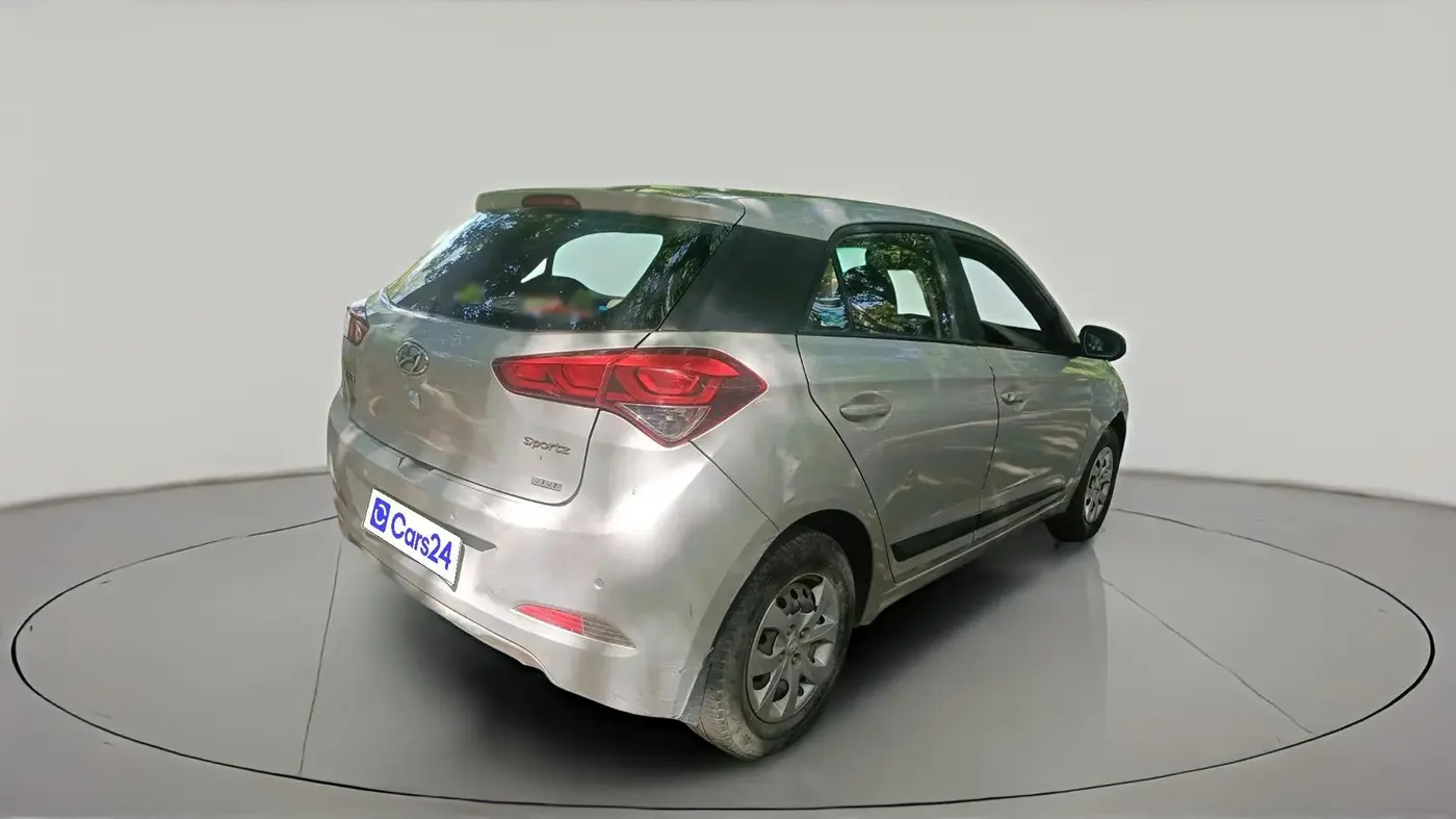 2015 Hyundai Elite i20 SPORTZ 1.2, CNG, Manual, 1,18,255 km, exterior