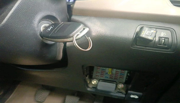 2015 Hyundai Elite i20 SPORTZ 1.2, CNG, Manual, 1,18,255 km, interior