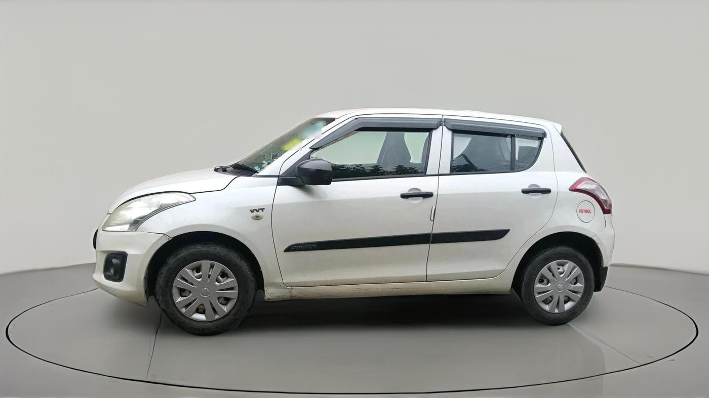 2015 Maruti Swift LXI (O), Petrol, Manual, 84,565 km, exterior