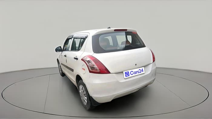 2015 Maruti Swift LXI (O), Petrol, Manual, 84,565 km, exterior