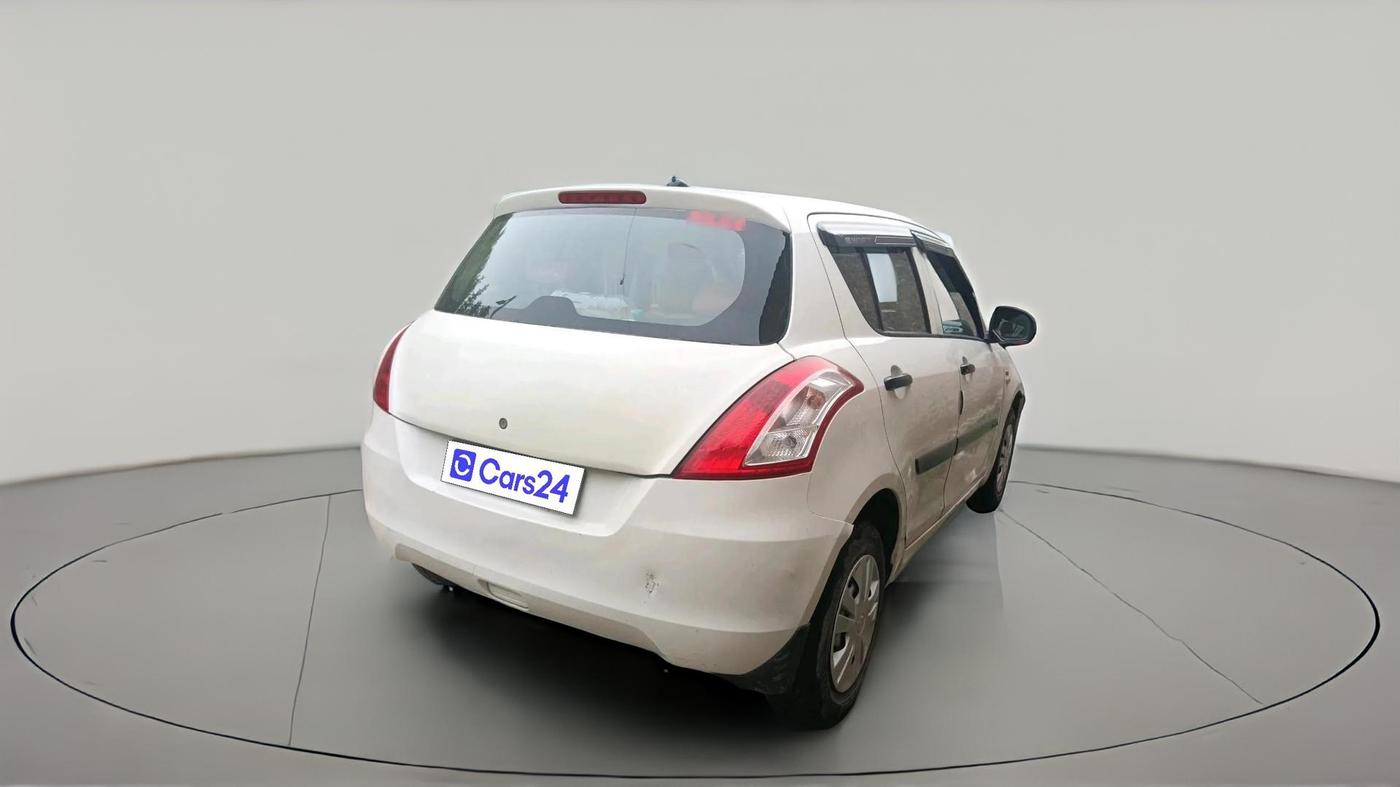 2015 Maruti Swift LXI (O), Petrol, Manual, 84,565 km, exterior