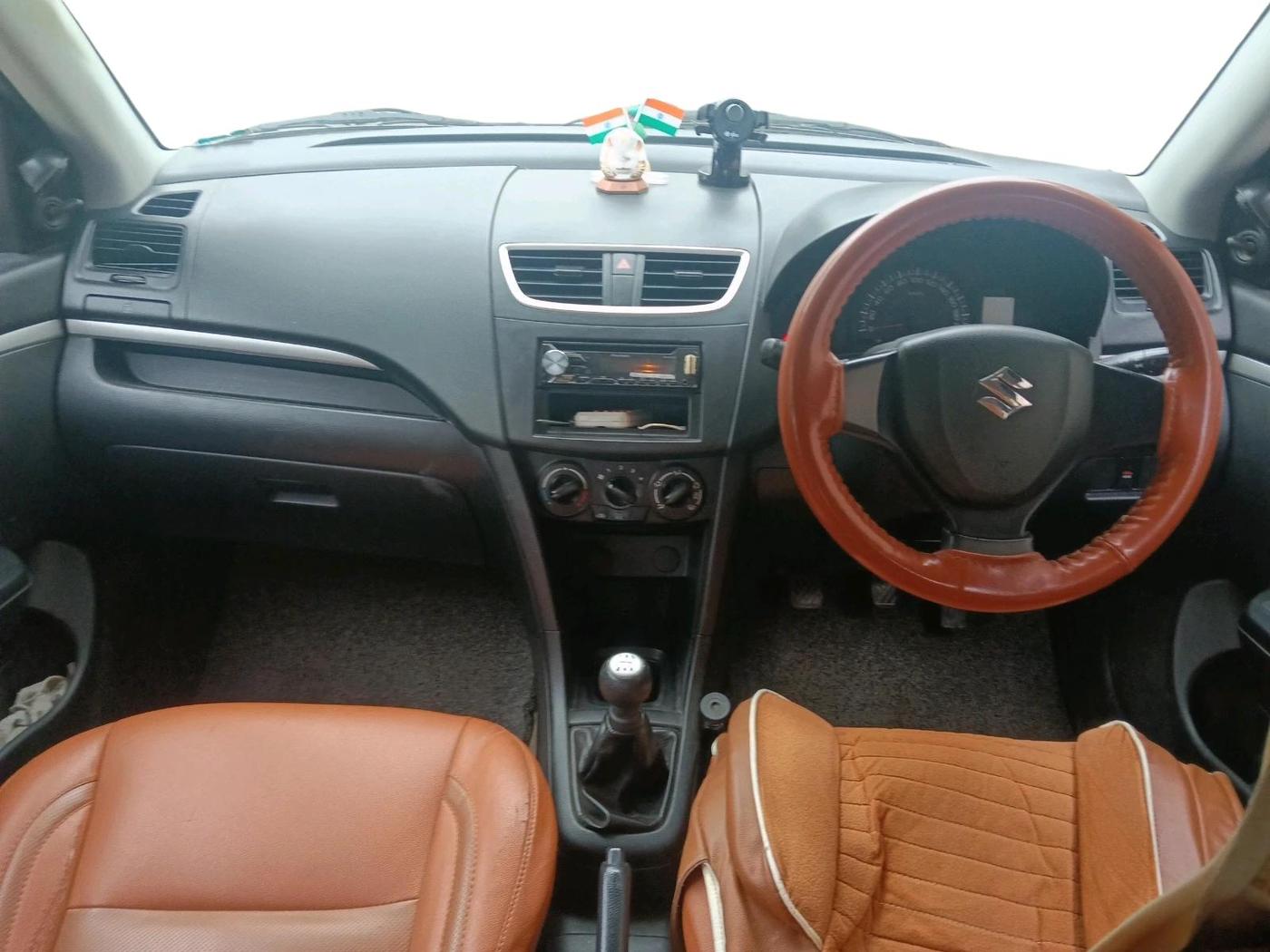 2015 Maruti Swift LXI (O), Petrol, Manual, 84,565 km, interior