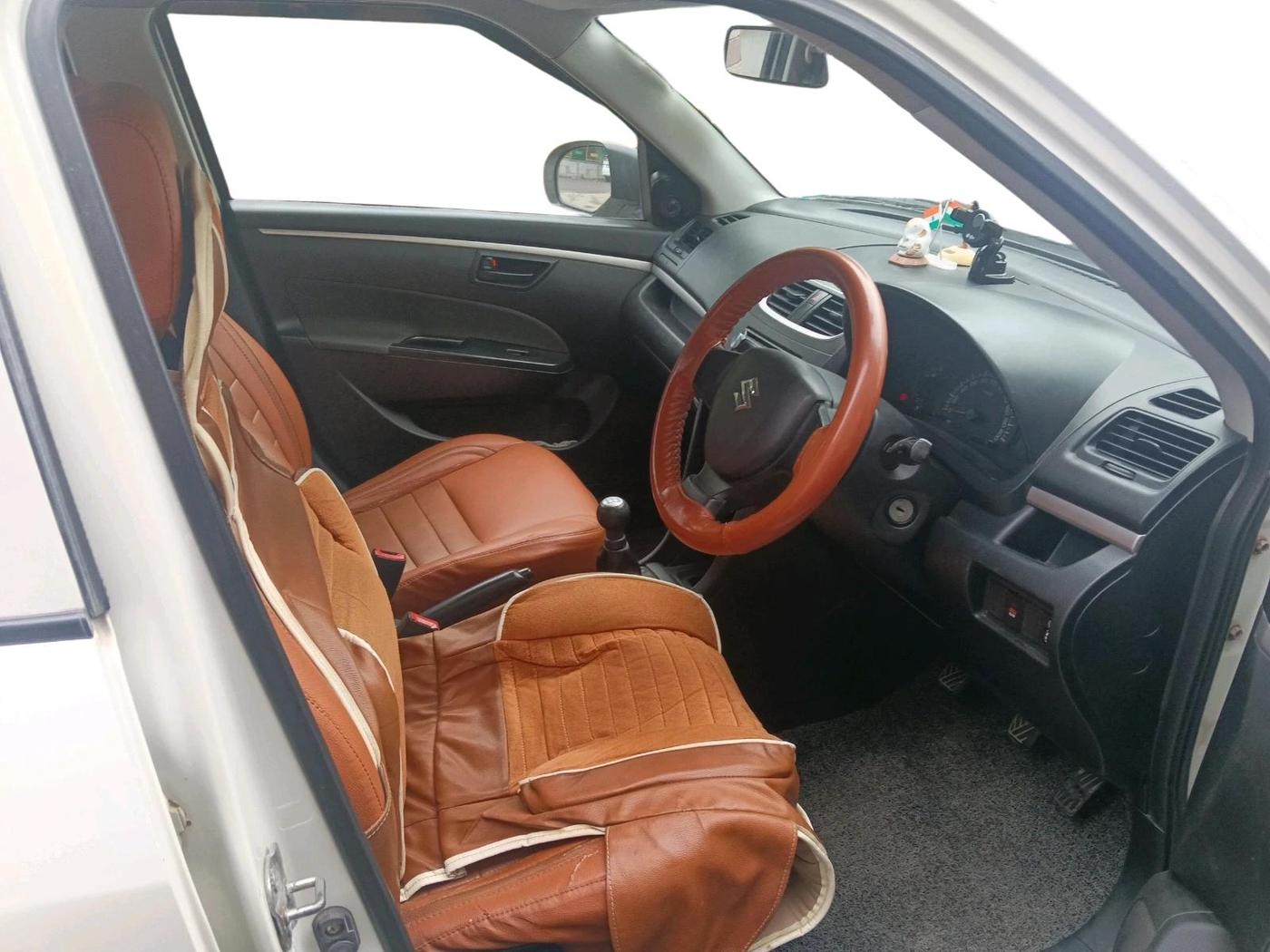 2015 Maruti Swift LXI (O), Petrol, Manual, 84,565 km, interior