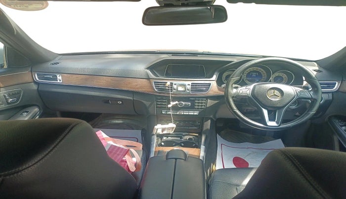 2014 Mercedes Benz E Class E 200 CGI AVANTGARDE, Petrol, Automatic, 62,705 km, interior