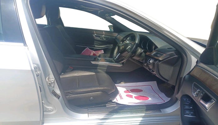 2014 Mercedes Benz E Class E 200 CGI AVANTGARDE, Petrol, Automatic, 62,705 km, interior
