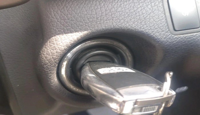 2014 Mercedes Benz E Class E 200 CGI AVANTGARDE, Petrol, Automatic, 62,705 km, interior