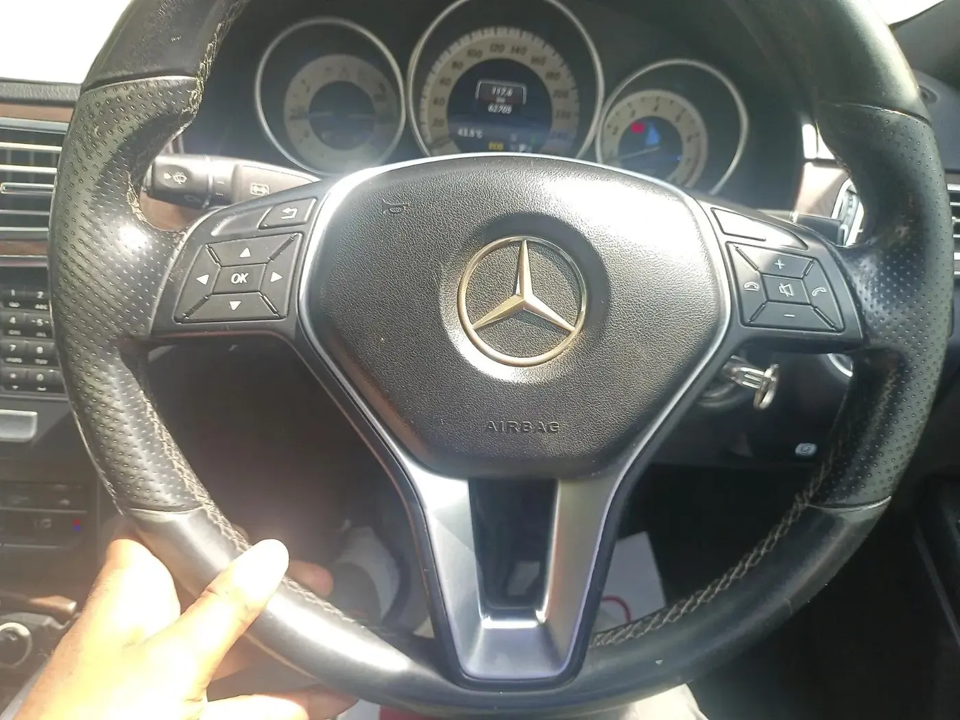2014 Mercedes Benz E Class E 200 CGI AVANTGARDE, Petrol, Automatic, 62,705 km, interior