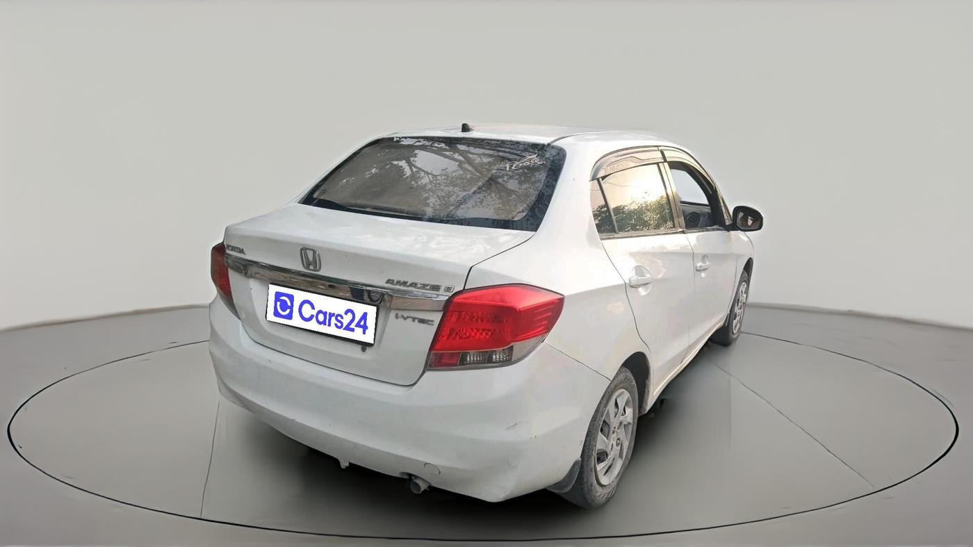 2015 Honda Amaze 1.2L I-VTEC S, CNG, Manual, 1,21,665 km, exterior