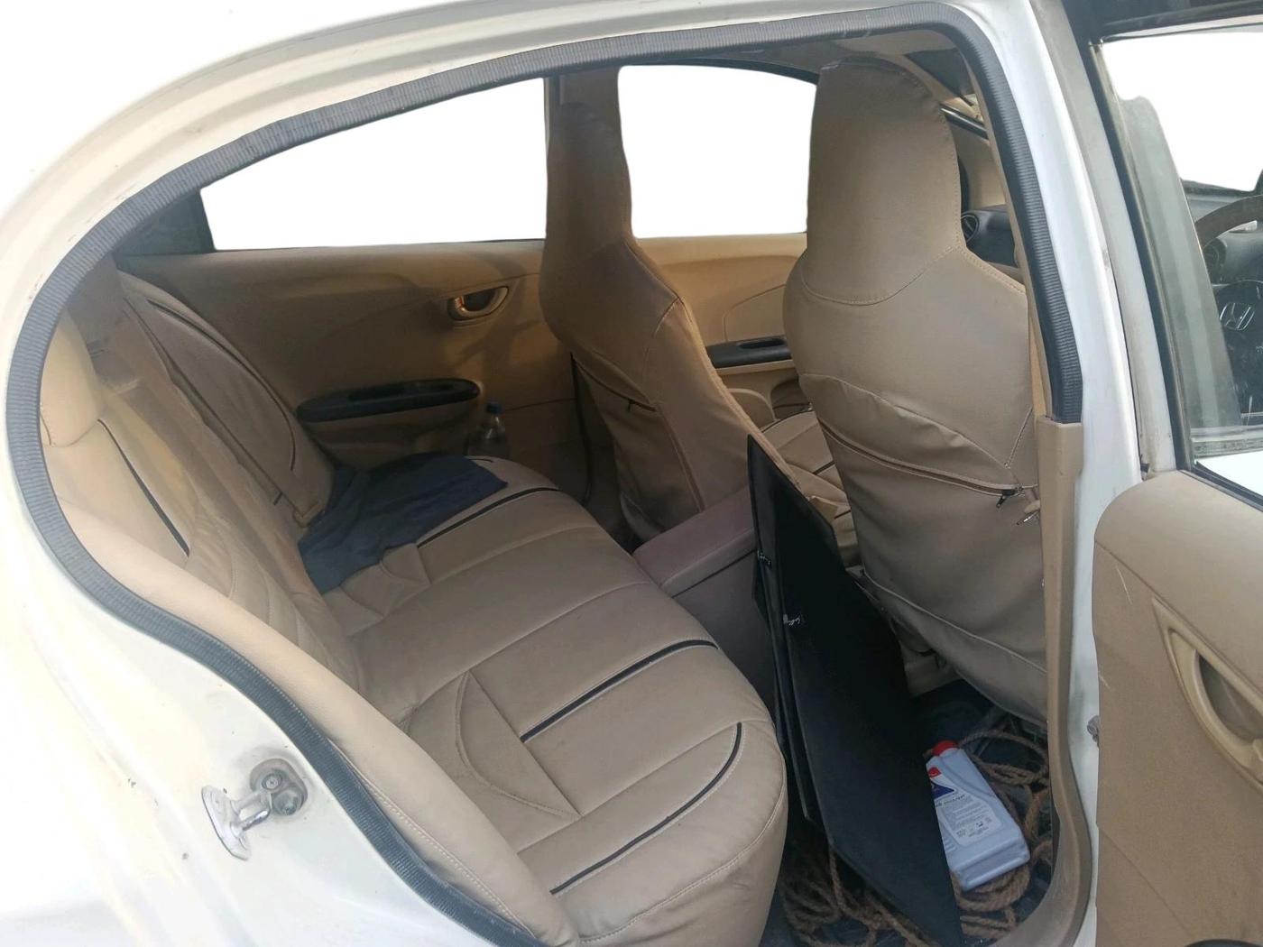 2015 Honda Amaze 1.2L I-VTEC S, CNG, Manual, 1,21,665 km, interior