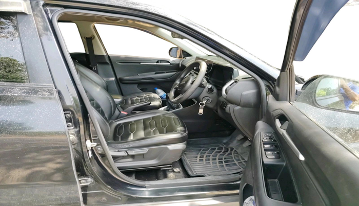 2021 KIA SONET HTK PLUS 1.2, Petrol, Manual, 49,755 km, interior