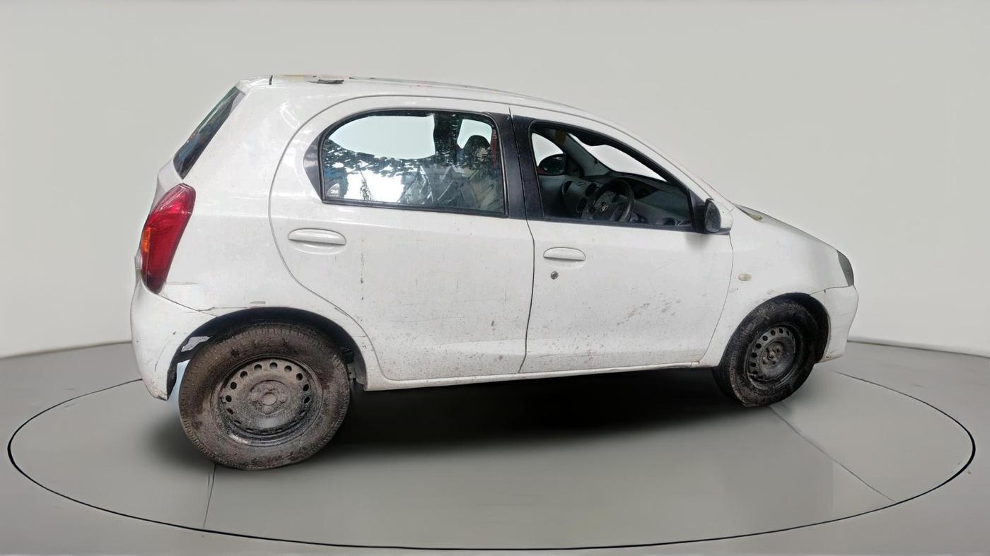 2011 Toyota Etios Liva G, Petrol, Manual, 1,02,252 km, exterior