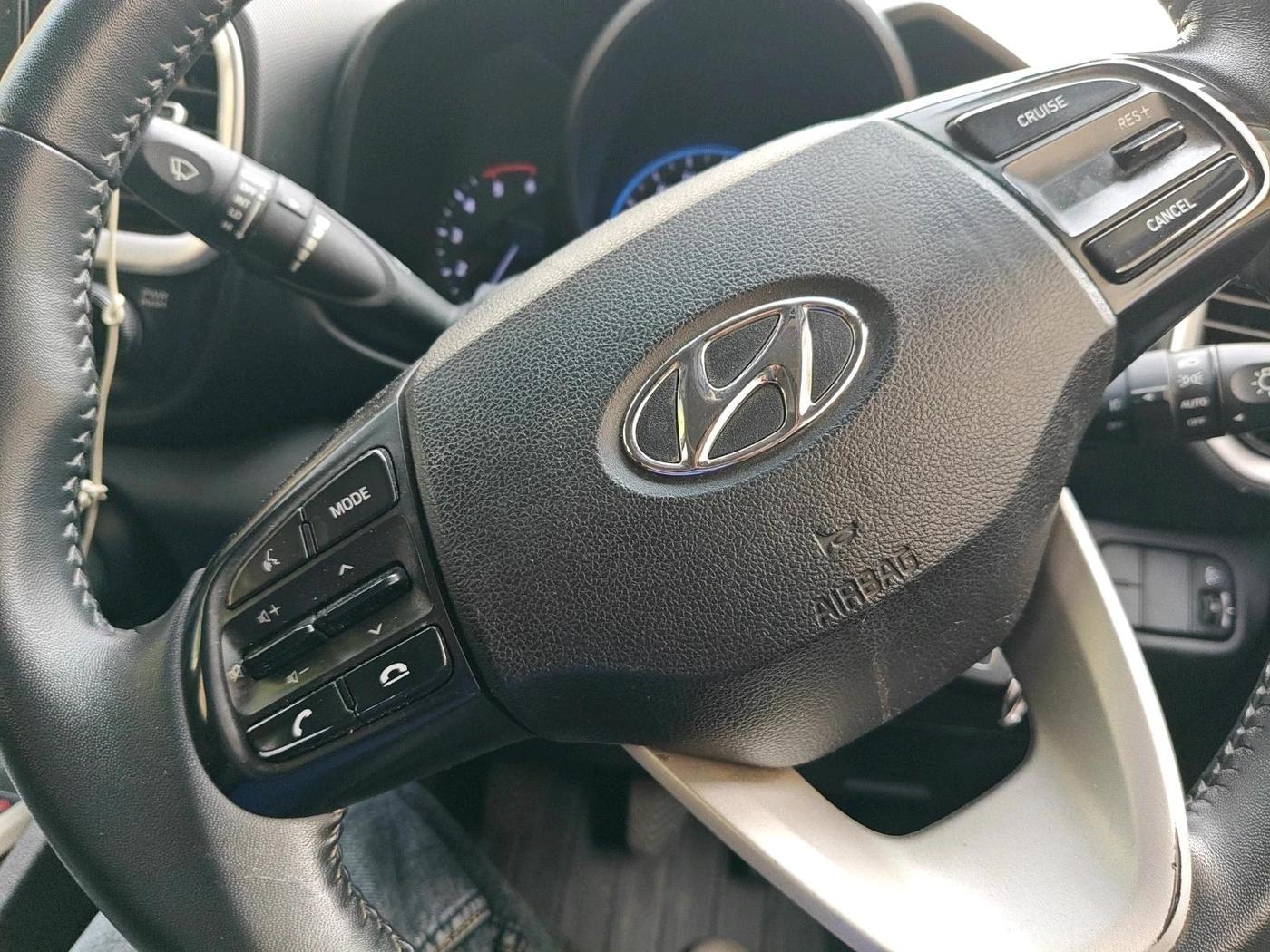 2021 Hyundai VENUE SX 1.5 CRDI, Diesel, Manual, 85,664 km, interior