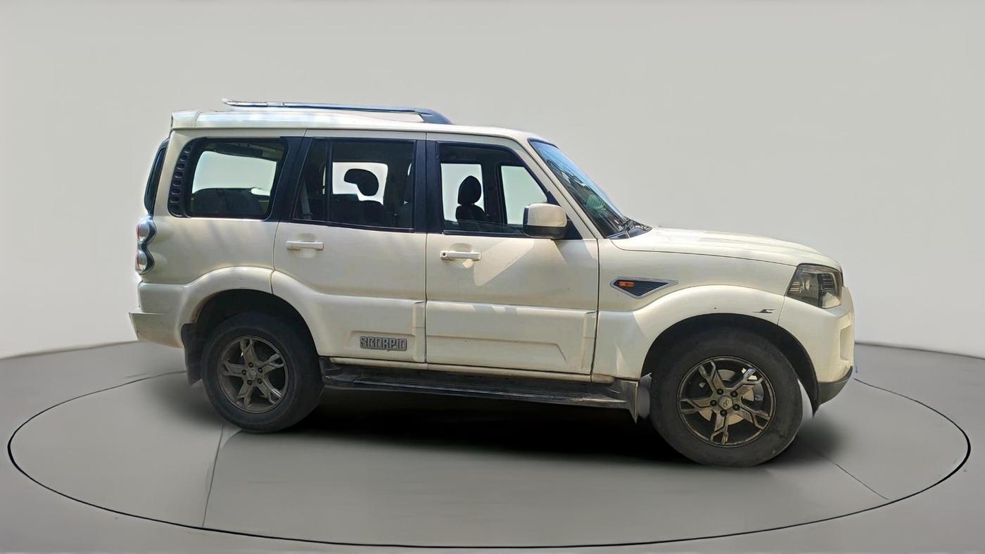 2017 Mahindra Scorpio S10 1.99 INTELLI-HYBRID, Diesel, Manual, 56,736 km, exterior