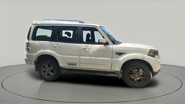 2017 Mahindra Scorpio S10 1.99 INTELLI-HYBRID, Diesel, Manual, 56,736 km, exterior