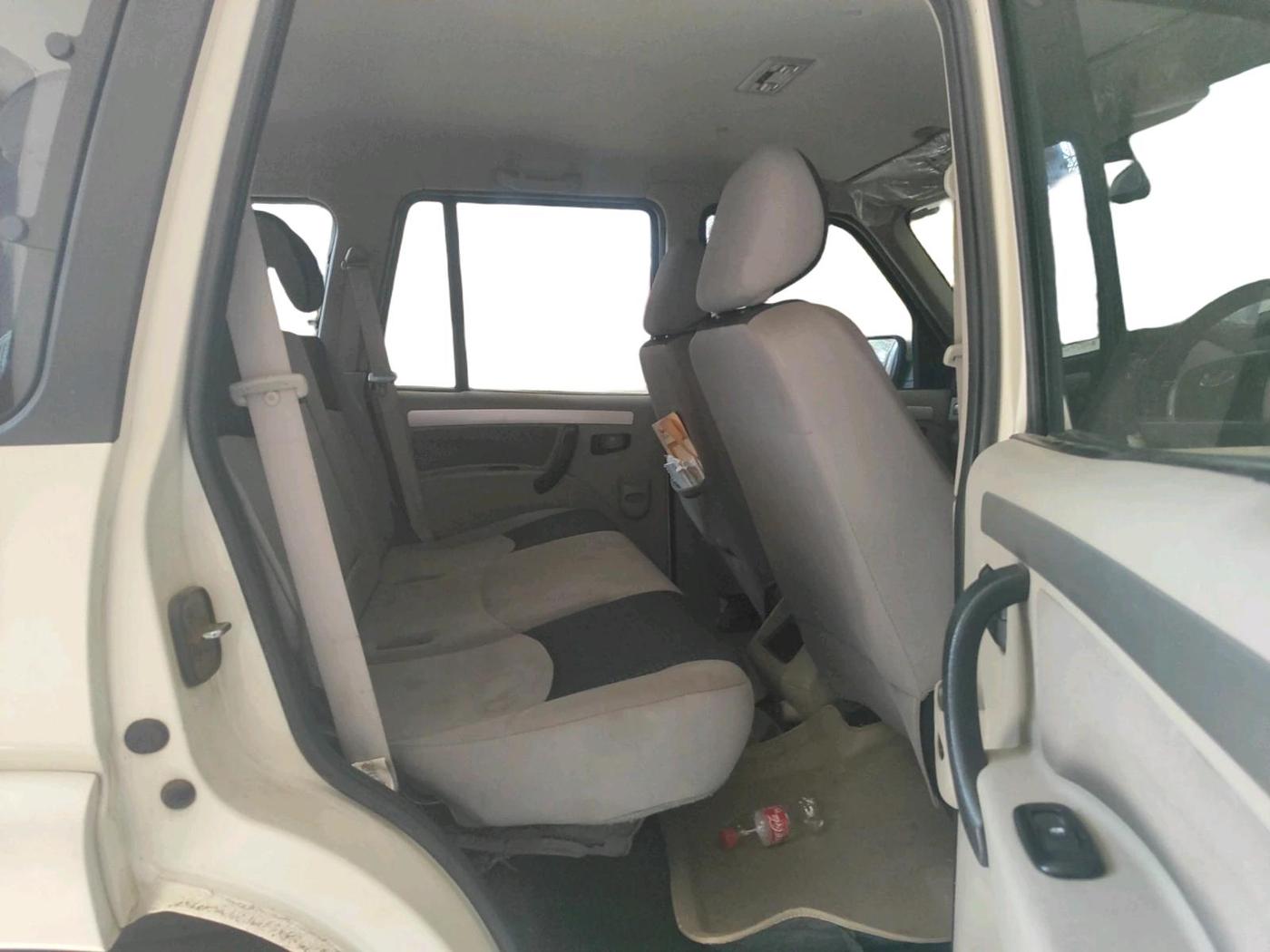 2017 Mahindra Scorpio S10 1.99 INTELLI-HYBRID, Diesel, Manual, 56,736 km, interior