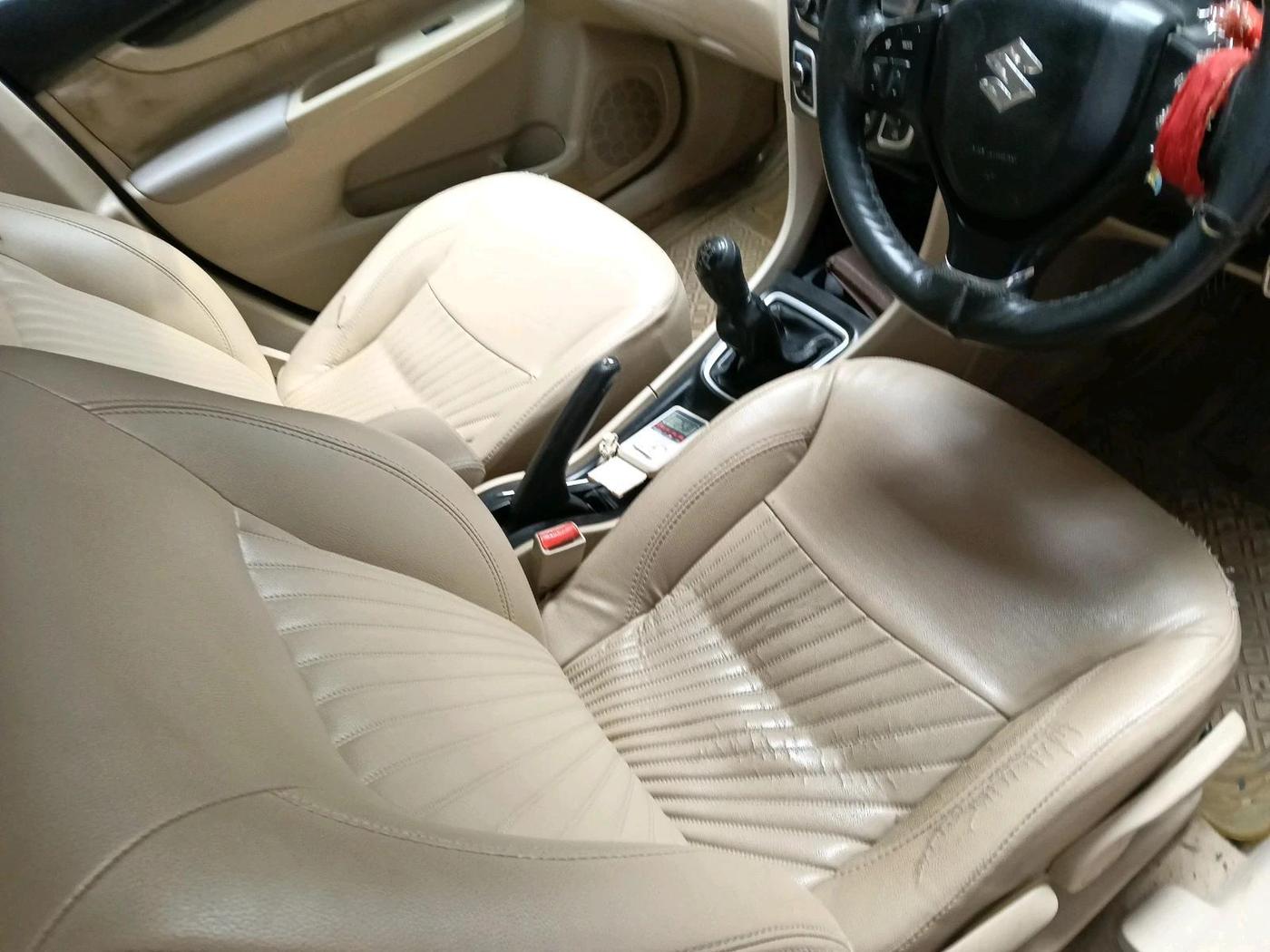 2017 Maruti Ciaz DELTA DIESEL 1.3, Diesel, Manual, 1,07,636 km, interior