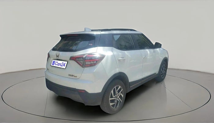 2025 Mahindra XUV400 EL Pro 39.4 KWH, Electric, Automatic, 11,869 km, exterior
