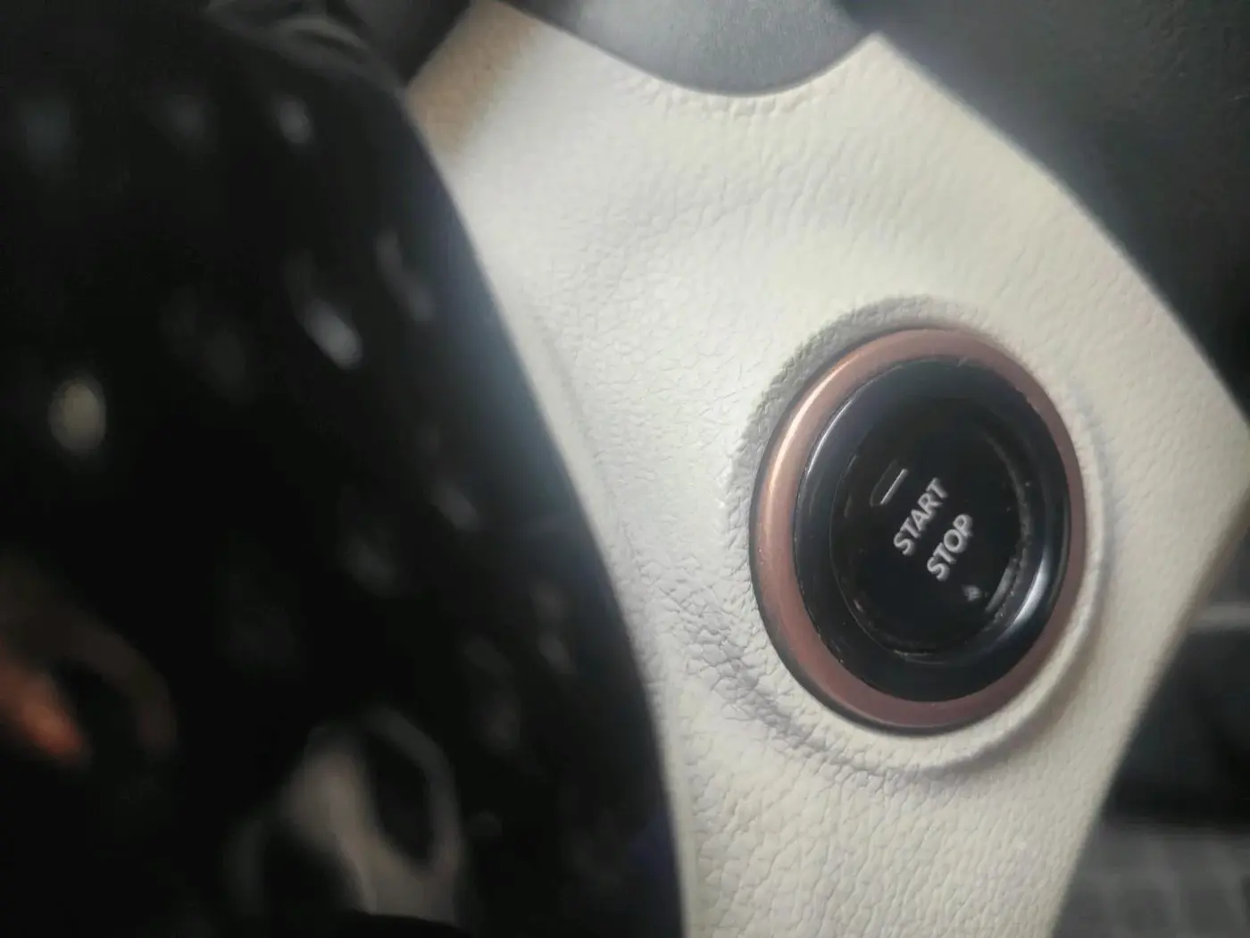 2025 Mahindra XUV400 EL Pro 39.4 KWH, Electric, Automatic, 11,869 km, interior