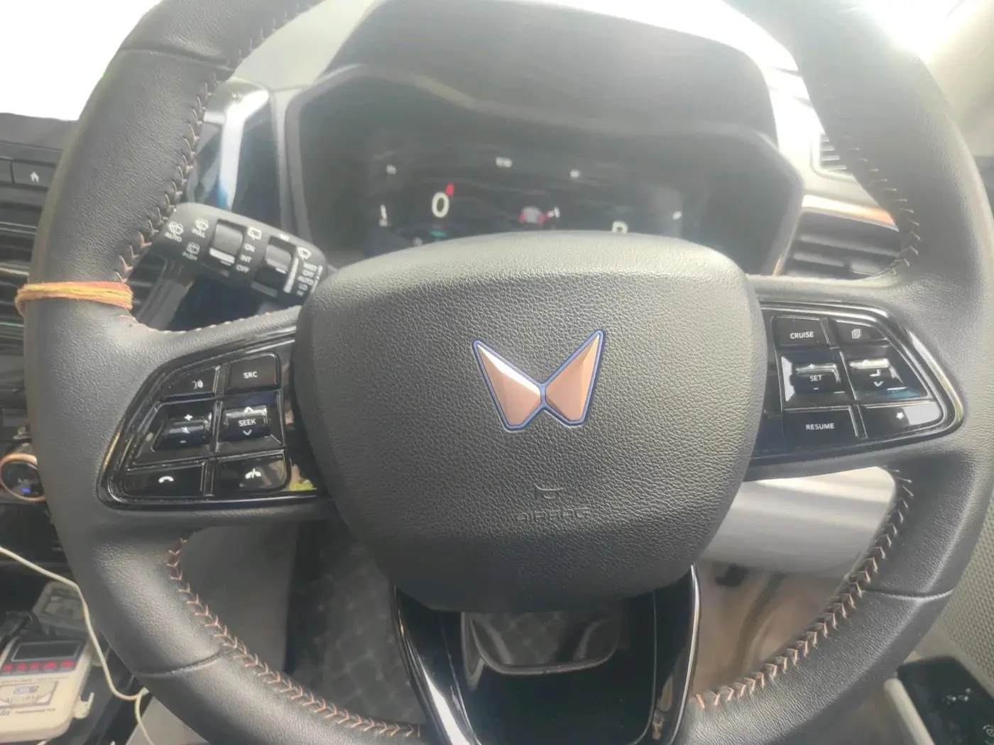 2025 Mahindra XUV400 EL Pro 39.4 KWH, Electric, Automatic, 11,869 km, interior