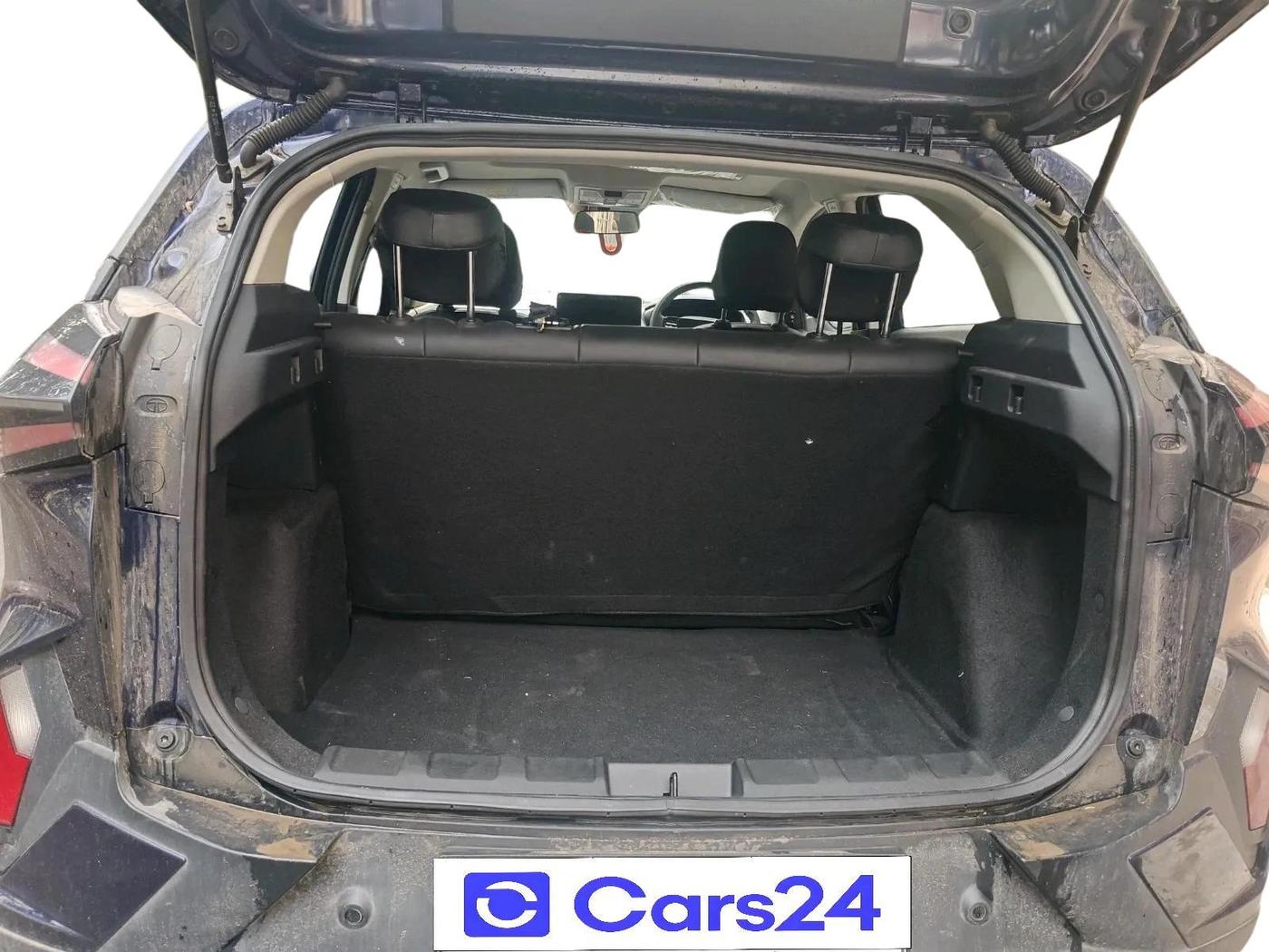 2025 Tata NEXON Pure Plus (S) 1.2 Petrol 6AMT, Petrol, Automatic, 10,796 km, exterior