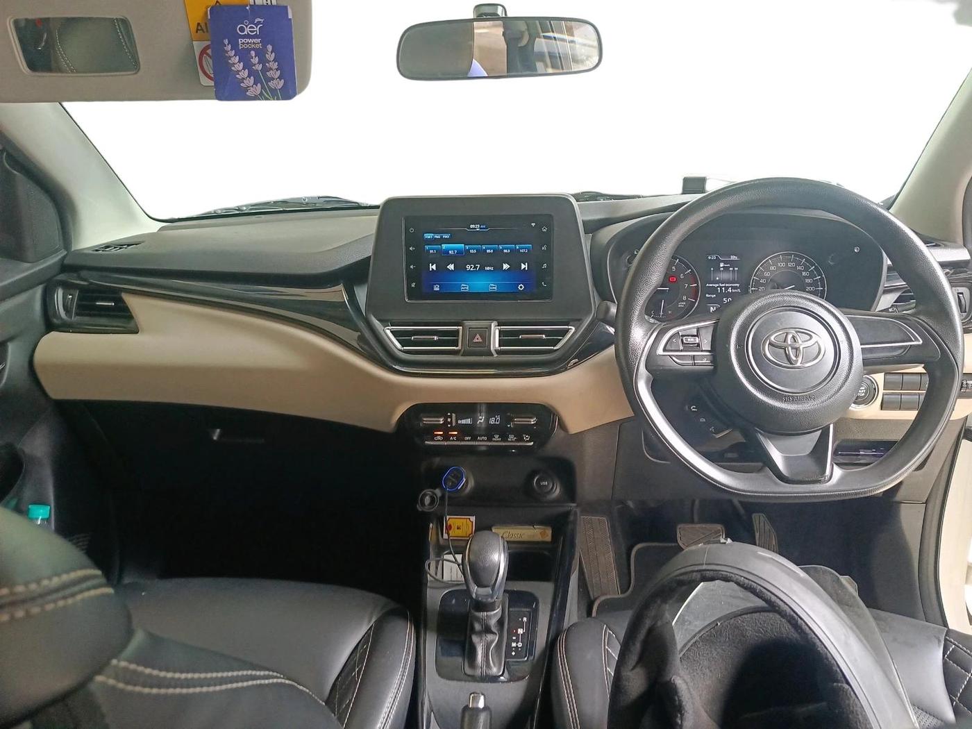 2023 Toyota Glanza G AMT, Petrol, Automatic, 41,004 km, interior