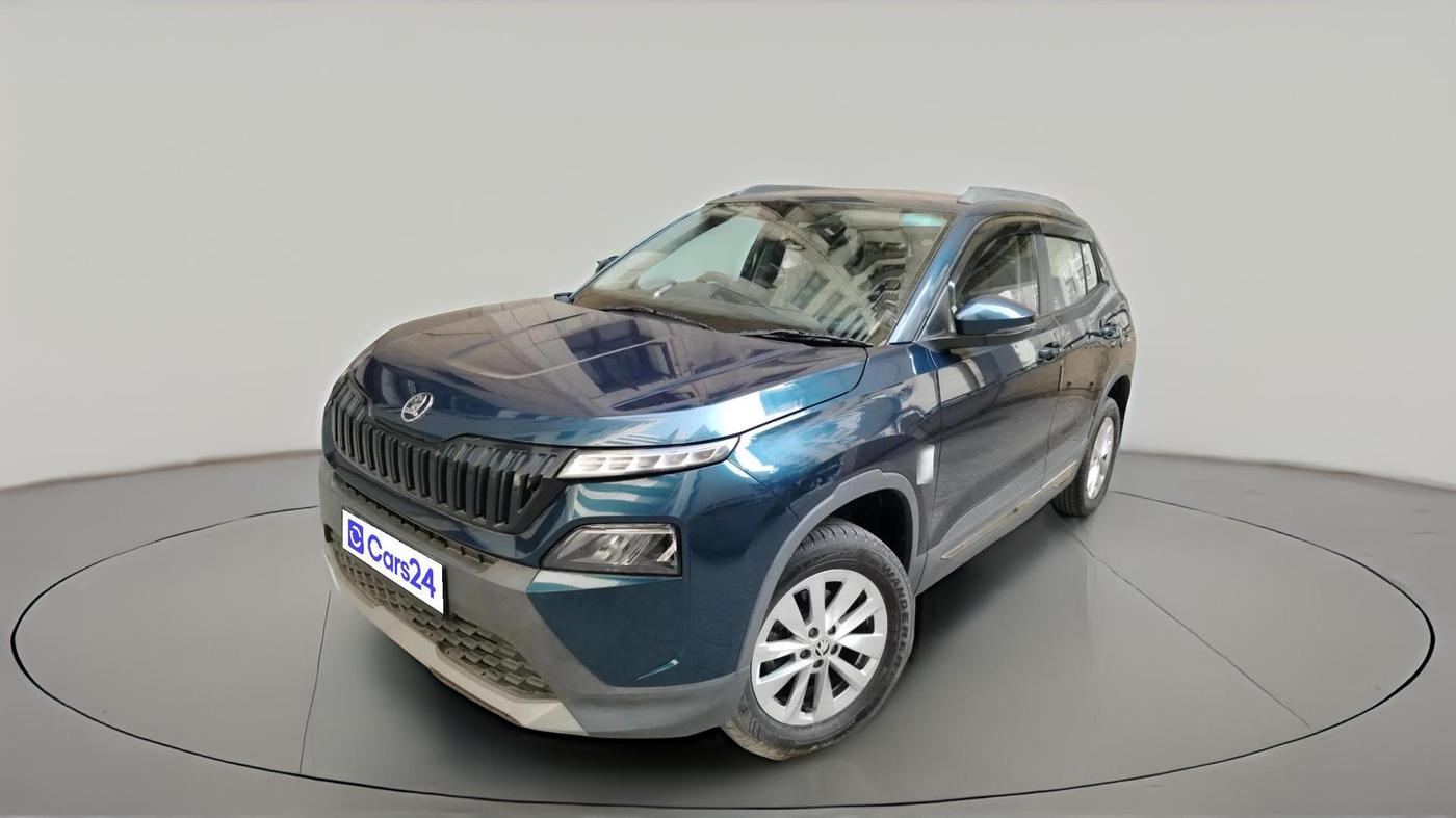 2025 Skoda Kylaq Signature AT, Petrol, Automatic, 2,731 km, exterior