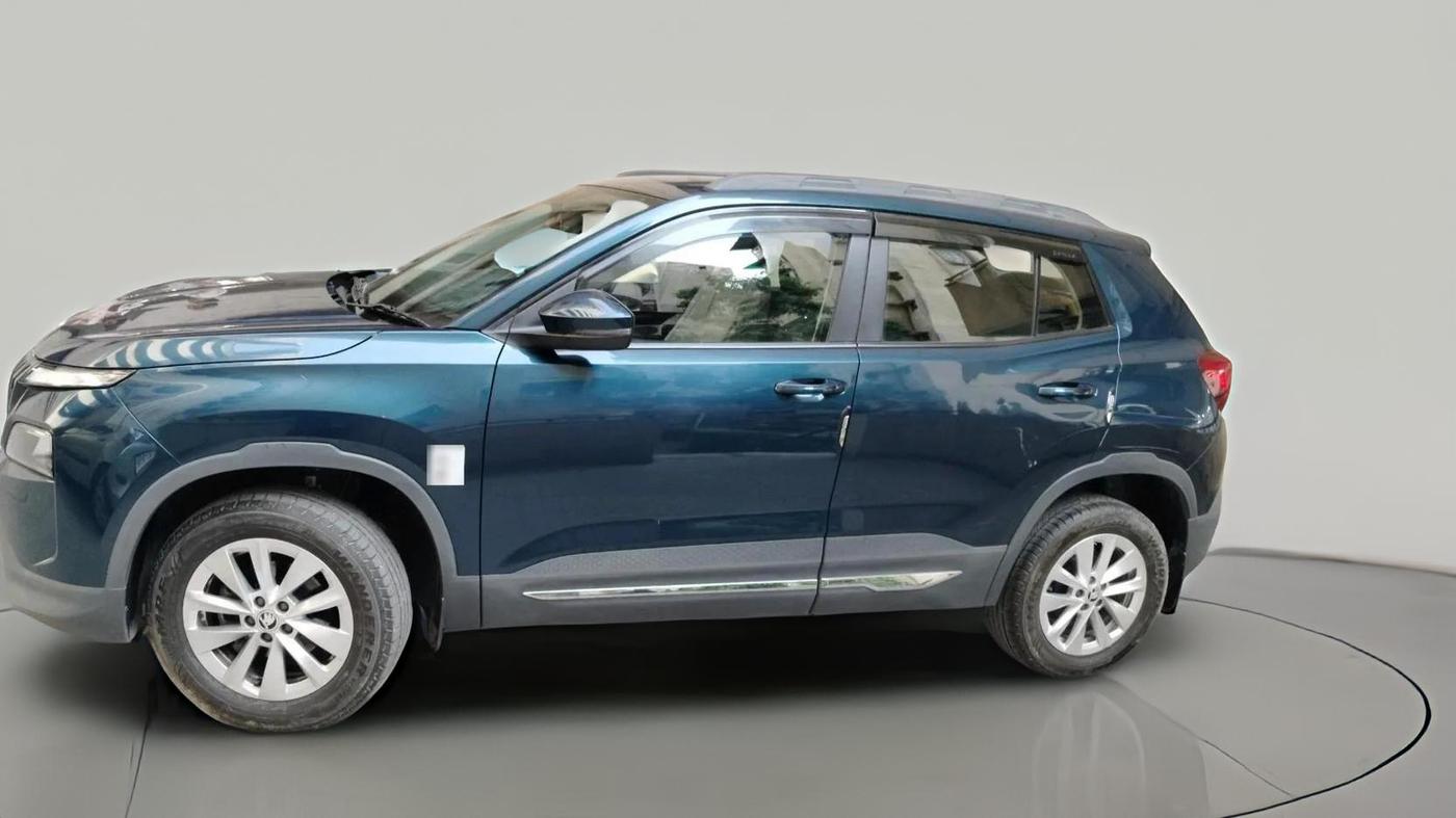 2025 Skoda Kylaq Signature AT, Petrol, Automatic, 2,731 km, exterior