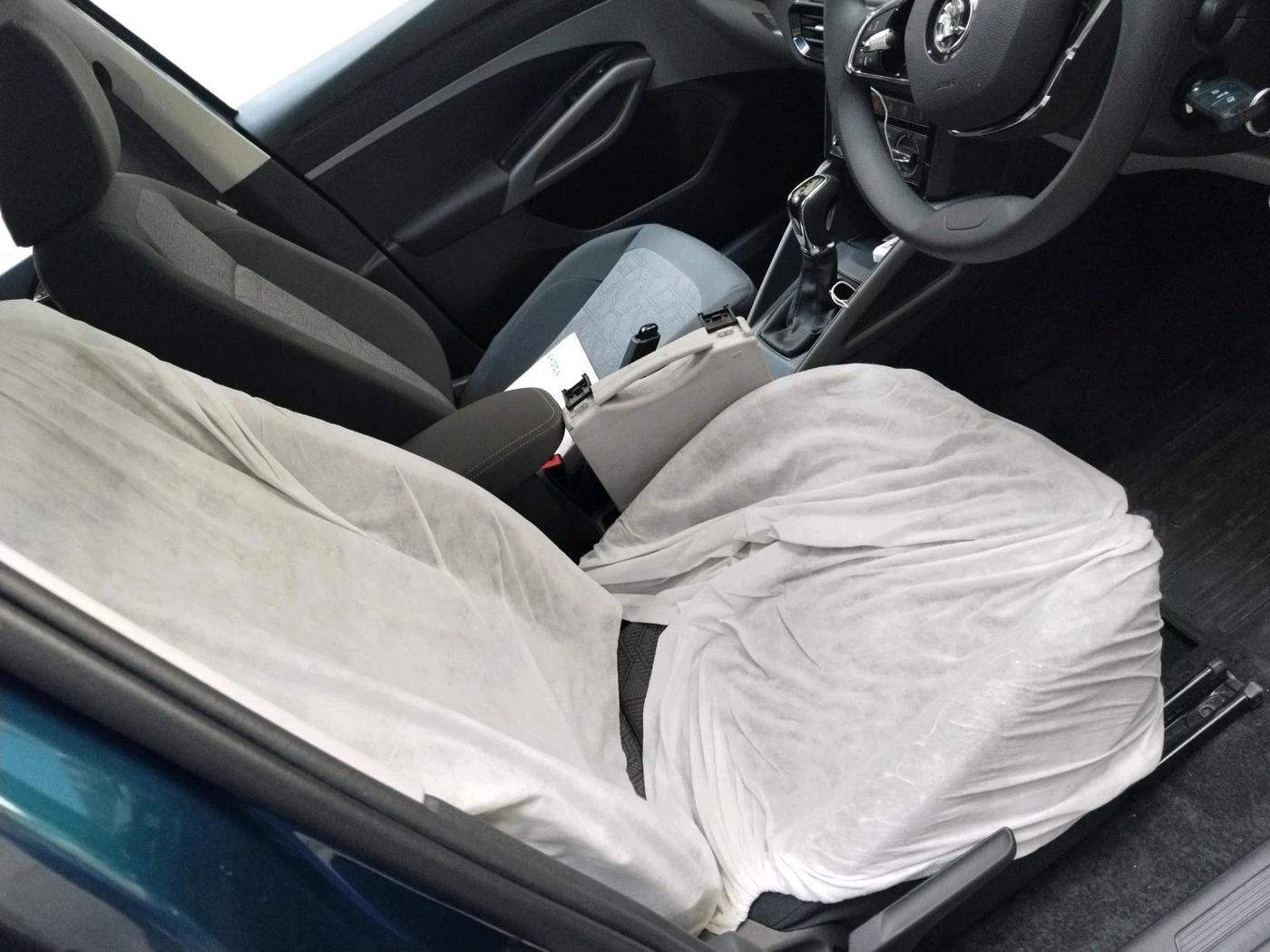 2025 Skoda Kylaq Signature AT, Petrol, Automatic, 2,731 km, interior