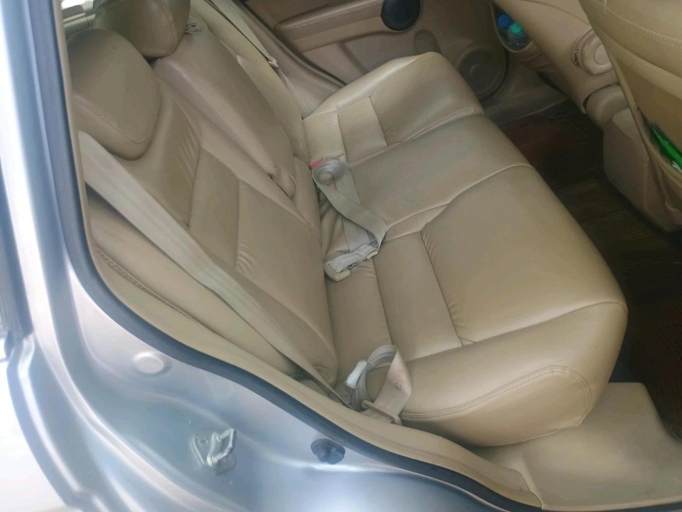 2011 Honda CRV 2.4L 2WD AT, Petrol, Automatic, 1,94,297 km, interior