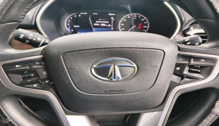 2020 Tata Harrier XZ 2.0L, Diesel, Manual, 30,805 km, interior