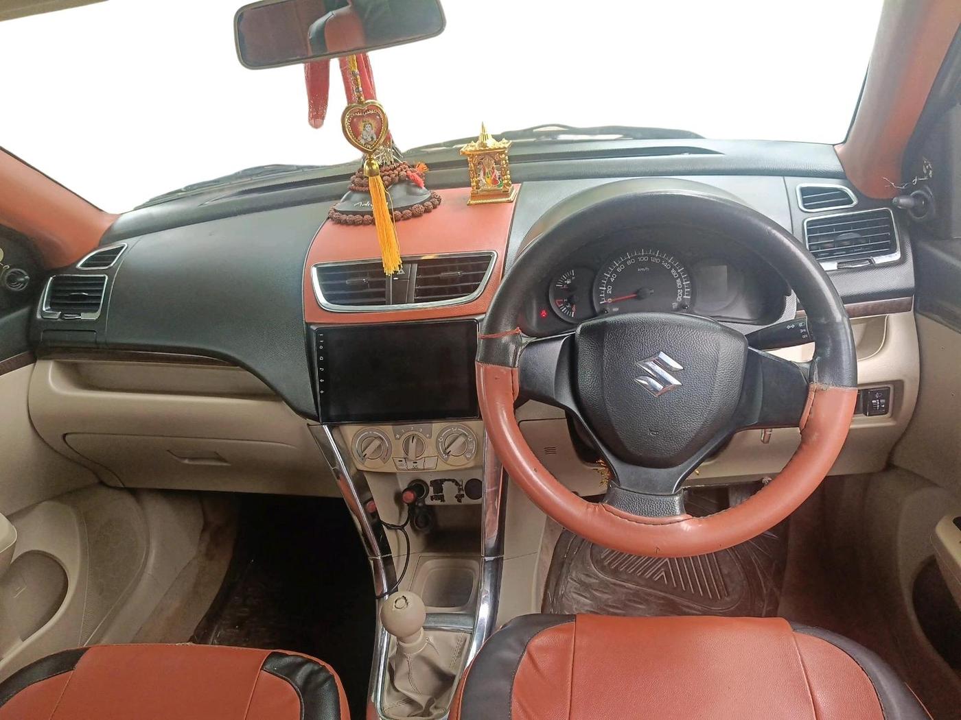 2016 Maruti Swift Dzire LXI (O), CNG, Manual, 1,21,729 km, interior
