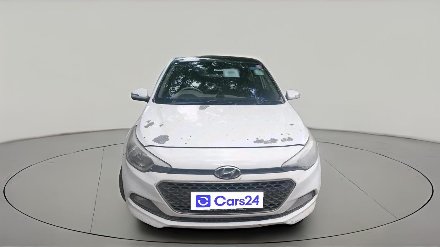 2016 Hyundai Elite i20 SPORTZ 1.2, CNG, Manual, 1,10,935 km, exterior
