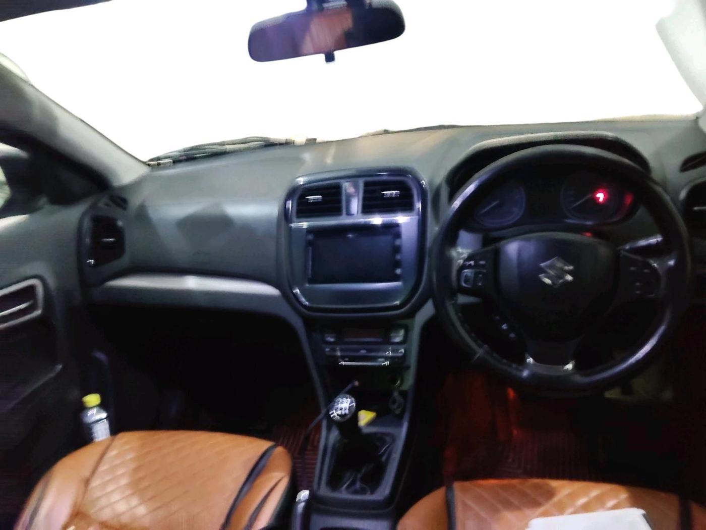 2016 Maruti Vitara Brezza ZDI PLUS, Diesel, Manual, 2,06,521 km, interior