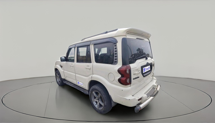 2017 Mahindra Scorpio S6 PLUS 1.99 INTELLI-HYBRID, Diesel, Manual, 1,03,732 km, exterior