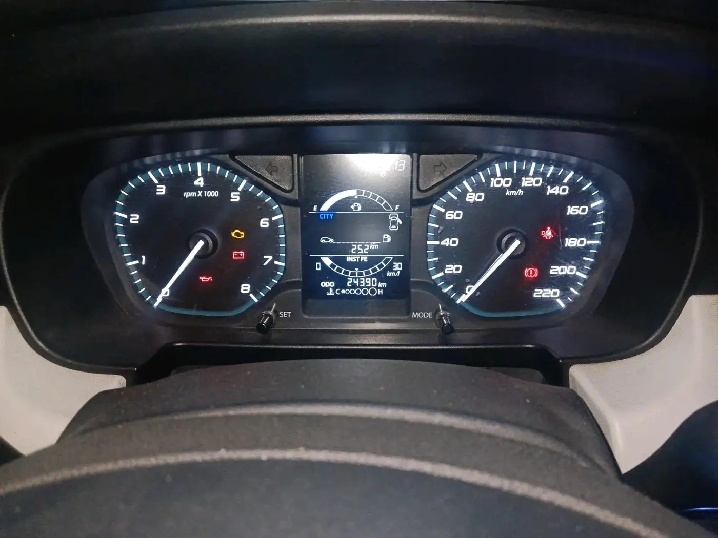 2021 Tata PUNCH PURE MT, Petrol, Manual, 24,391 km, interior