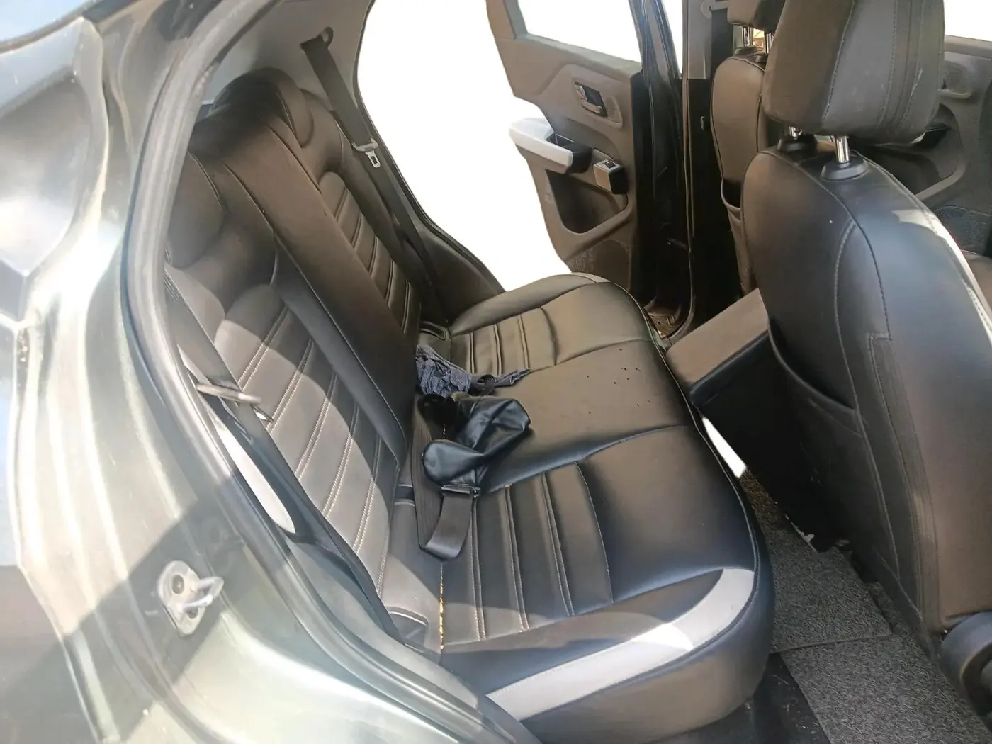 2021 Tata PUNCH PURE MT, Petrol, Manual, 24,391 km, interior
