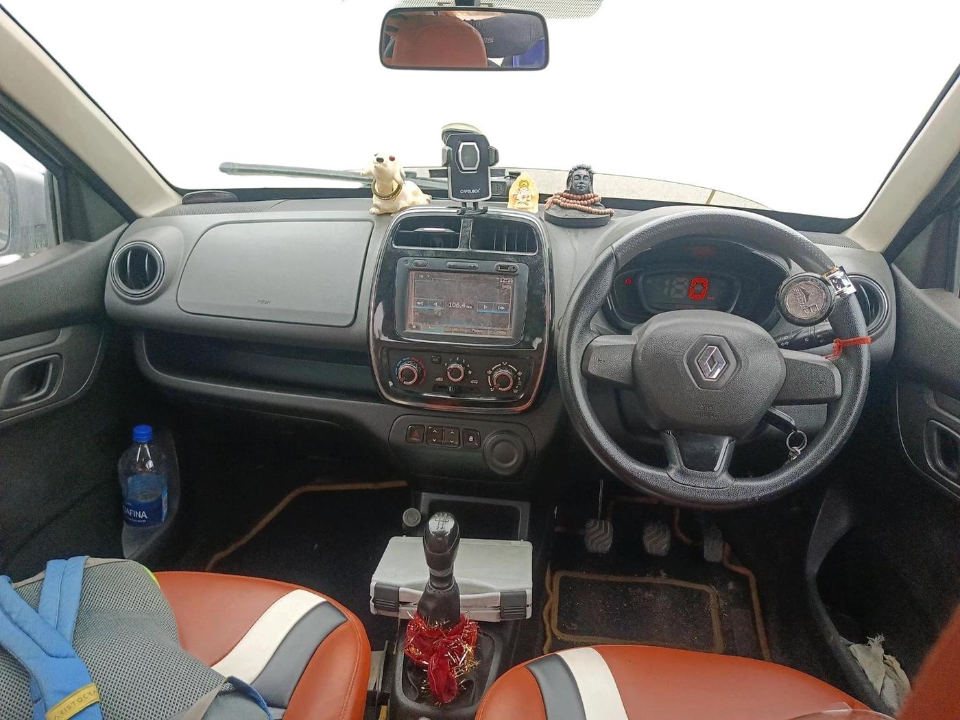 2017 Renault Kwid RXT 1.0 (O), Petrol, Manual, 54,726 km, interior