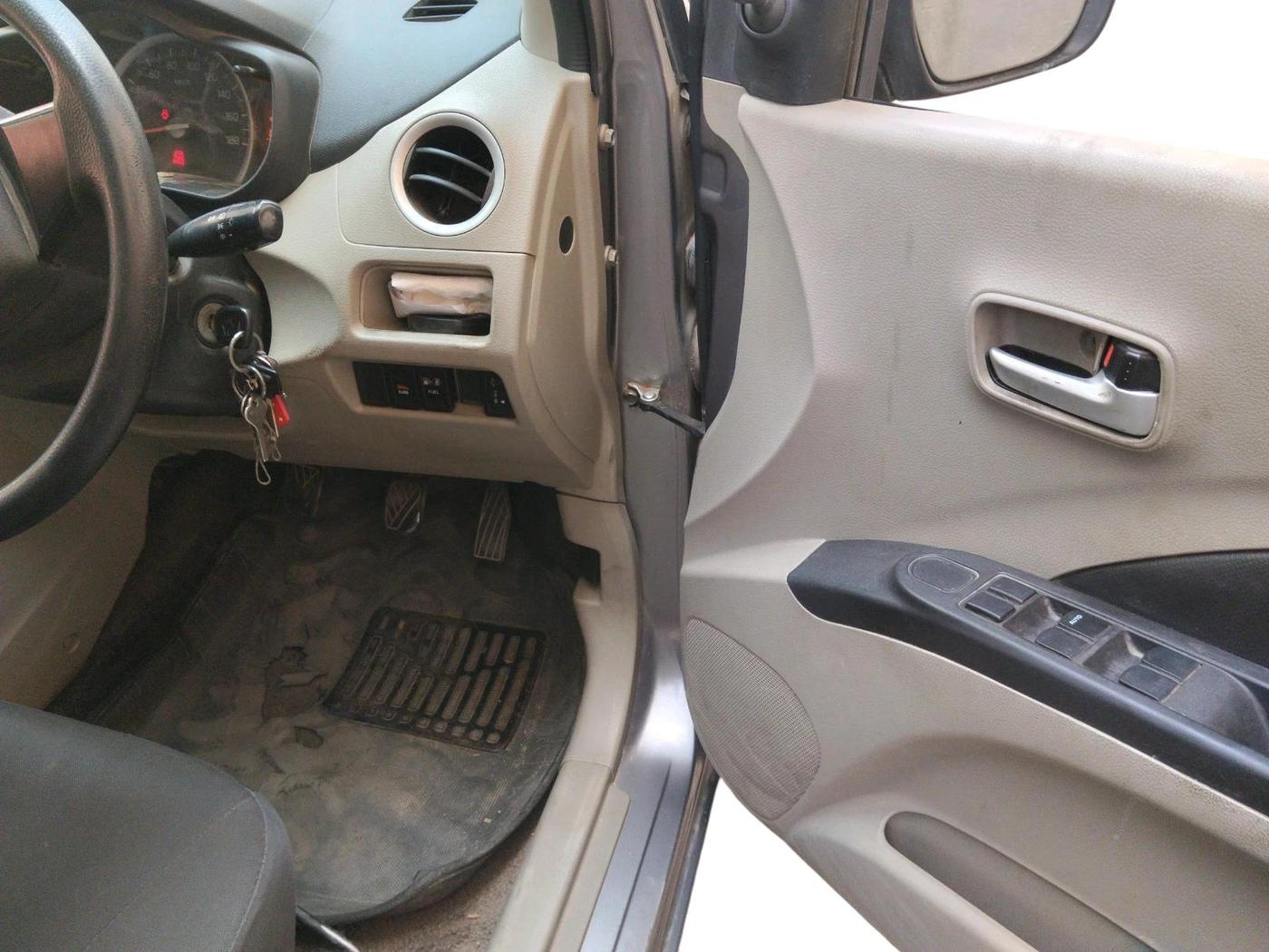 2016 Maruti Celerio VXI CNG, CNG, Manual, 1,06,963 km, interior