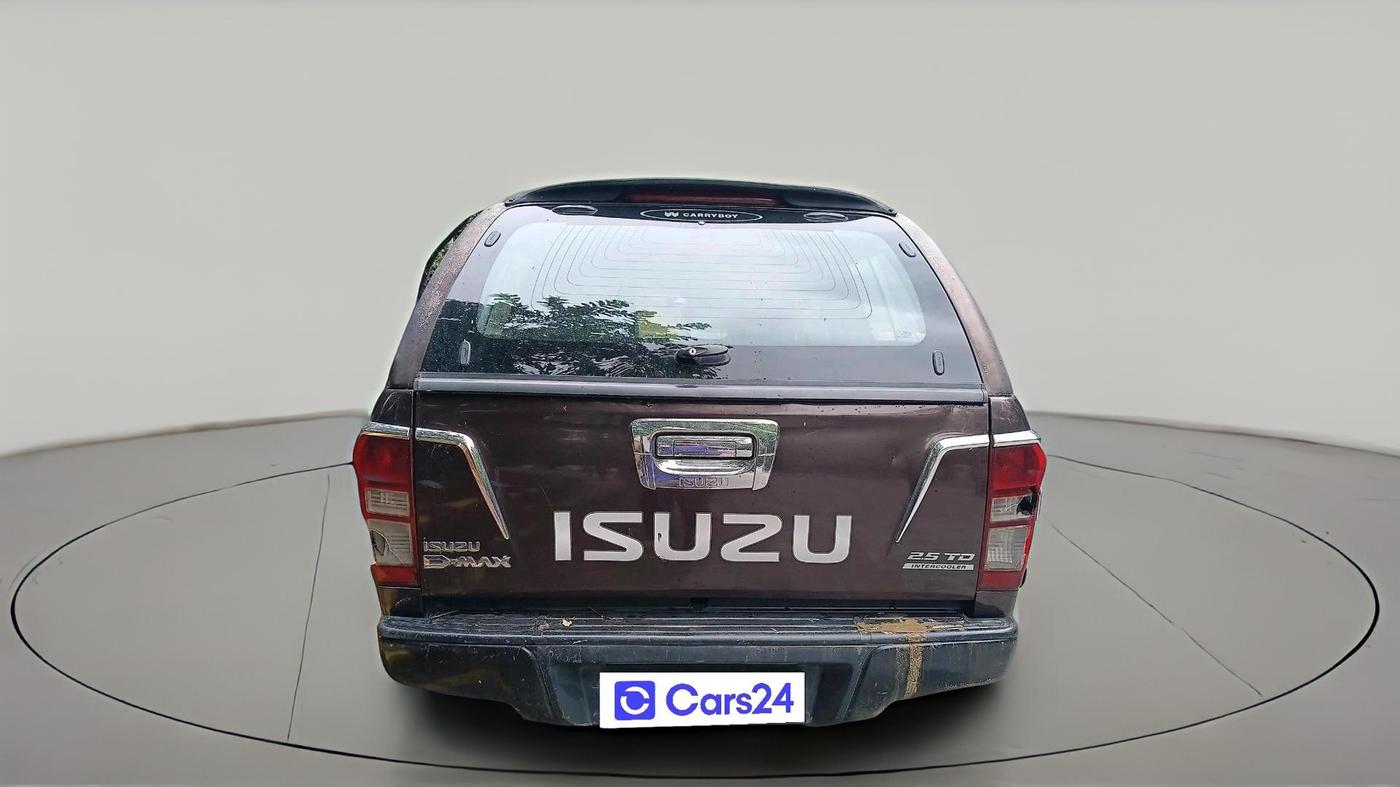 2016 ISUZU D-Max V Cross 4*4 MT, Diesel, Manual, 1,37,364 km, exterior