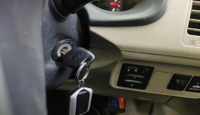 2013 Toyota Corolla Altis G PETROL, Petrol, Manual, 1,49,068 km, interior