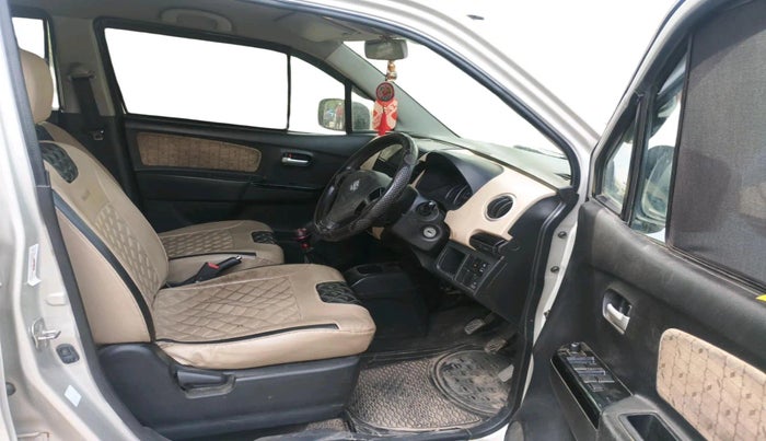 2017 Maruti Wagon R 1.0 VXI+, Petrol, Manual, 92,860 km, interior