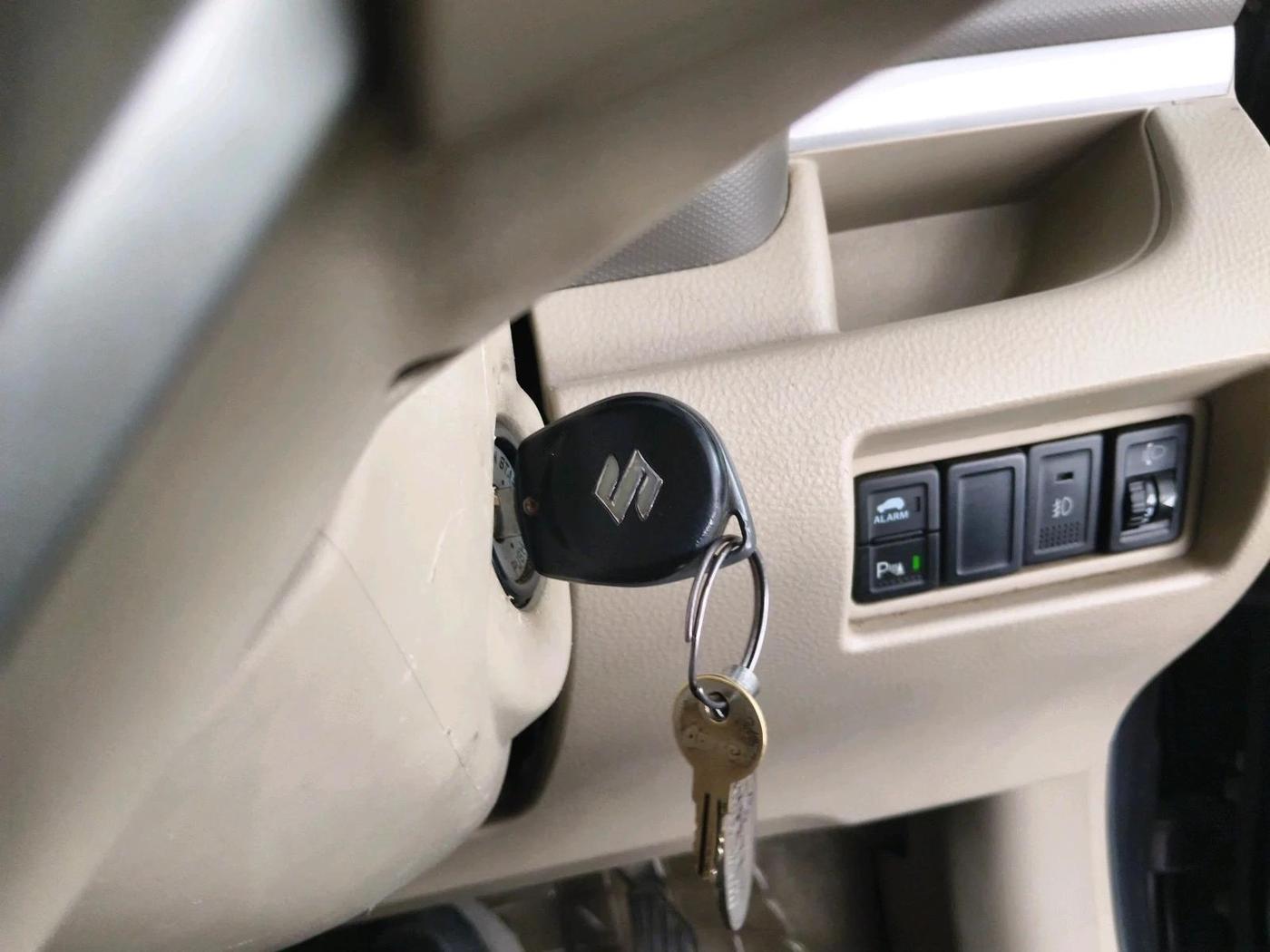 2018 Maruti Ertiga VXI, Petrol, Manual, 84,803 km, interior
